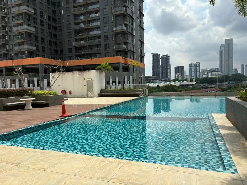 Skysuites @ Meldrum Hills untuk Untuk Disewa - RM 2,000 /bulan, Feb 2026 - Exterior - PropertyGuru.com.my