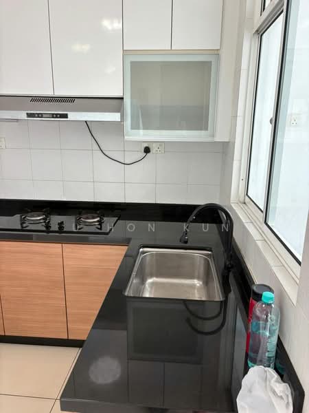 Skysuites @ Meldrum Hills untuk Untuk Disewa - RM 2,000 /bulan, Feb 2026 - Kitchen - PropertyGuru.com.my
