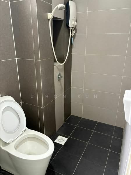 Skysuites @ Meldrum Hills untuk Untuk Disewa - RM 2,000 /bulan, Feb 2026 - Bathroom - PropertyGuru.com.my