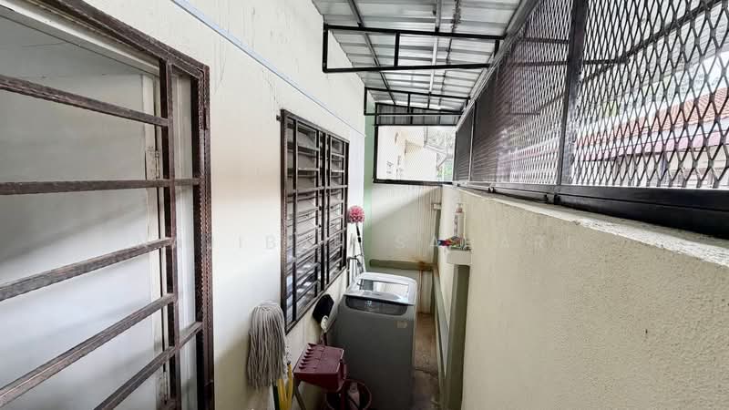 1-storey Terraced House for Sale in Bandar Saujana Putra (Tanjong Duabelas) - Najibah Sahari - Balcony - PropertyGuru.com.my