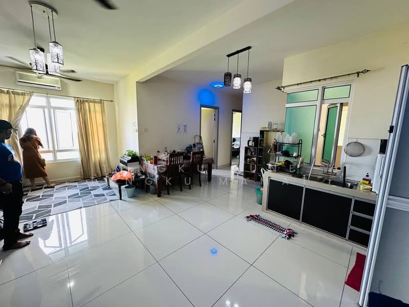 Condominium for Sale at Saville @ The Park - Tengku June Tengku Mamat - Living Room - PropertyGuru.com.my