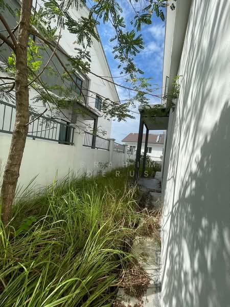Semi-Detached House for Sale in Rawang (Selangor) - Ibrahim Iderus - Exterior - PropertyGuru.com.my