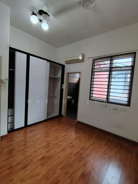 2.5-storey Terraced House for Sale in Bandar Seri Alam (Masai) - Marcus Loh - Bedroom - PropertyGuru.com.my