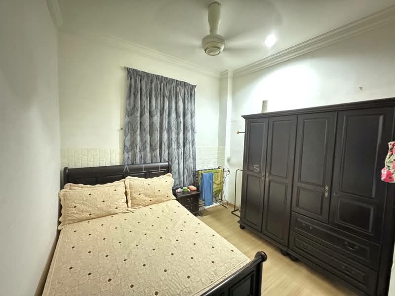 2.5-storey Terraced House for Sale in Ampang Jaya (Ampang) - Ali Idris - Bedroom - PropertyGuru.com.my
