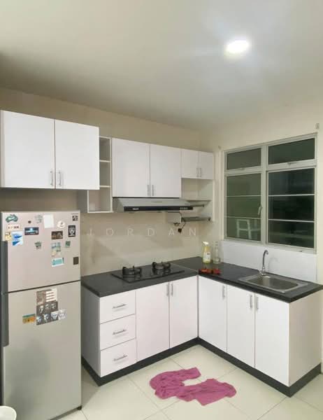 D' Larkin Residence untuk Untuk Disewa - RM 2,200 /bulan, Feb 2026 - Kitchen - PropertyGuru.com.my