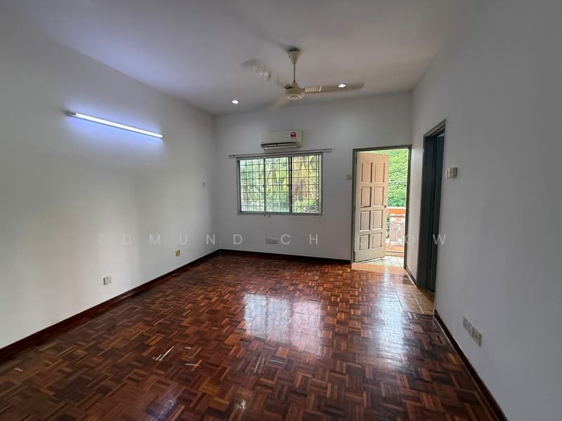 Rumah Teres 2 Tingkat untuk Disewa di Selayang (Selangor) - Edmund CH Leow - Living Room - PropertyGuru.com.my