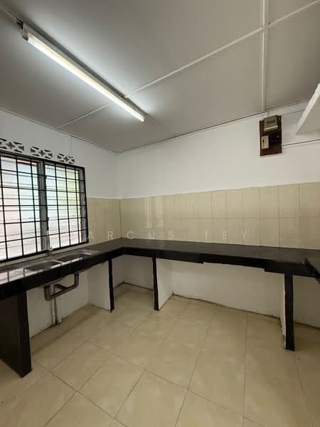 Bukit Gambir untuk Untuk Dijual - RM 205,000, Feb 2026 - Kitchen - PropertyGuru.com.my