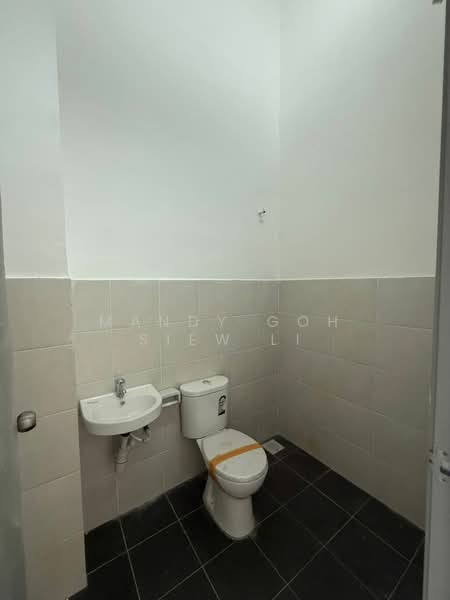 2-storey Terraced House for Sale in Pontian (Johor) - Mandy Goh Siew Li - Bathroom - PropertyGuru.com.my