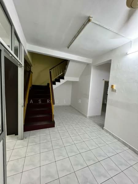 Taman Sutera Suria untuk Untuk Dijual - RM 299,000, Feb 2026 - Entrance - PropertyGuru.com.my