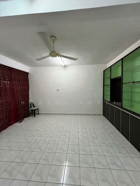 Taman Sutera Suria untuk Untuk Dijual - RM 299,000, Feb 2026 - Living Room - PropertyGuru.com.my