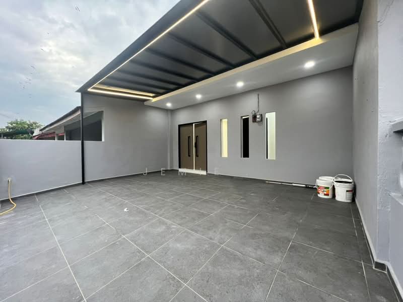 1-storey Terraced House for Sale in Taman Puteri Wangsa (Ulu Tiram) - Jemie . - Exterior - PropertyGuru.com.my