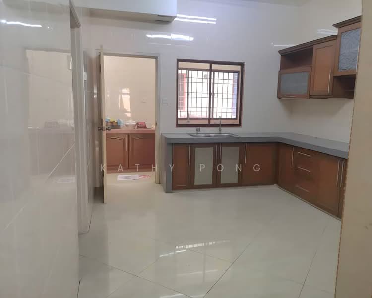 2.5-storey Terraced House for Sale in Desa Aman Puri (Kepong) - Kathy Pong - Kitchen - PropertyGuru.com.my