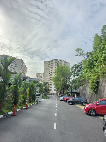 2.5-storey Terraced House for Sale in Desa Aman Puri (Kepong) - Kathy Pong - Exterior - PropertyGuru.com.my