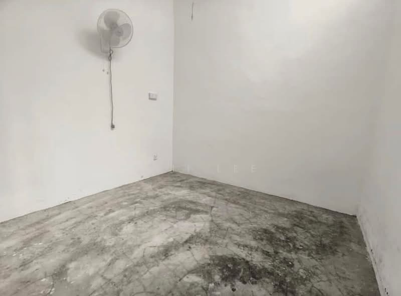 Taman Halaman Indah,Jawi untuk Untuk Dijual - RM 280,000, Apr 2026 - Interior - PropertyGuru.com.my