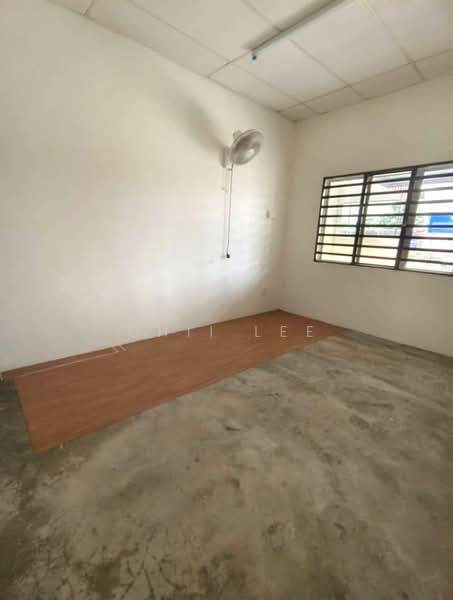Taman Halaman Indah,Jawi untuk Untuk Dijual - RM 280,000, Apr 2026 - Interior - PropertyGuru.com.my