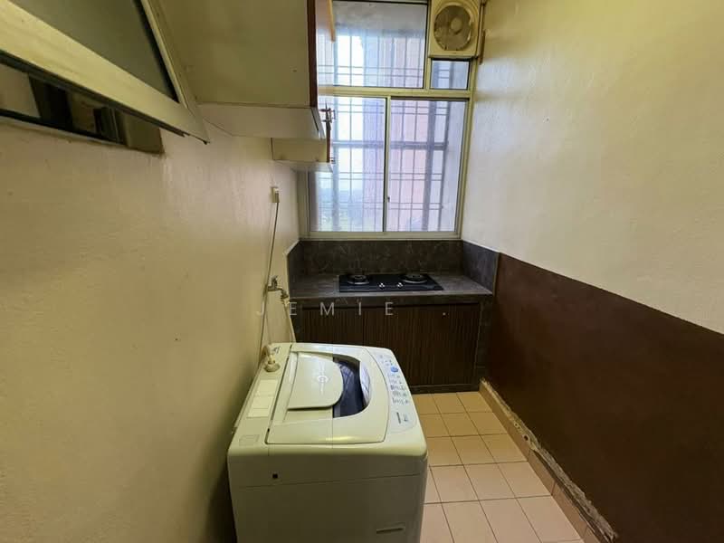 Prima Regency untuk Untuk Disewa - RM 1,800 /bulan, Feb 2026 - Kitchen - PropertyGuru.com.my