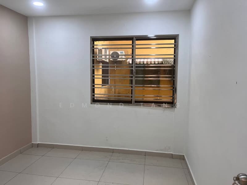 Flat for Rent at Flat Bandar Selesa Jaya @ Jalan Silat Gayong - Edmond Tang - PropertyGuru.com.my