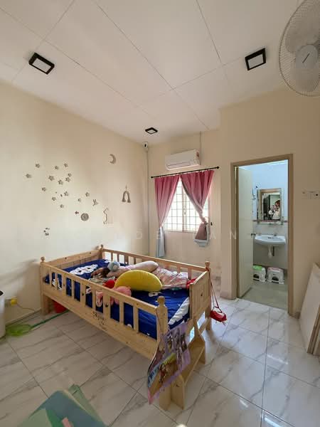 2-storey Terraced House for Sale in Kota Kemuning (Shah Alam) - Chloe Tan - Bedroom - PropertyGuru.com.my