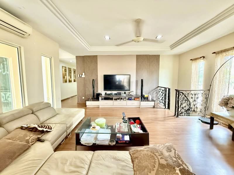 Impian Golf & Country Resort Saujana untuk Untuk Dijual - RM 2,900,000, Apr 2026 - Living Room - PropertyGuru.com.my
