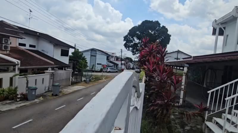 For Rent - taman pelangi