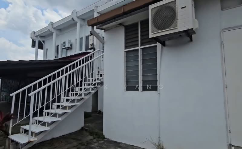 For Rent - taman pelangi