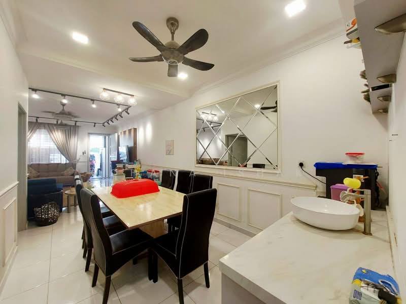 2-storey Terraced House for Sale in Puncak Alam (Selangor) - Rohana Ishak - Living Room - PropertyGuru.com.my