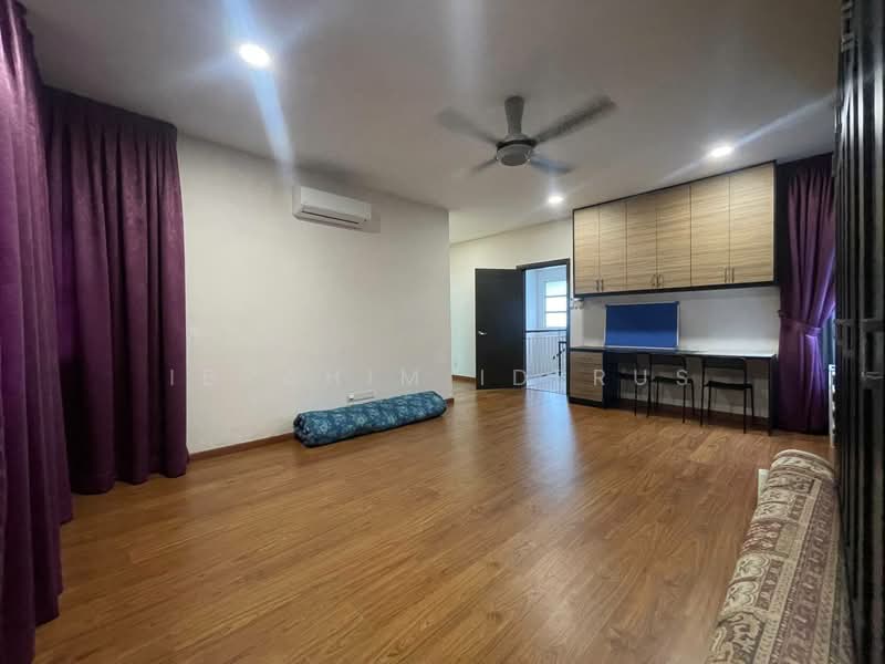 Semi-Detached House for Sale in Selayang (Selangor) - Ibrahim Iderus - Living Room - PropertyGuru.com.my