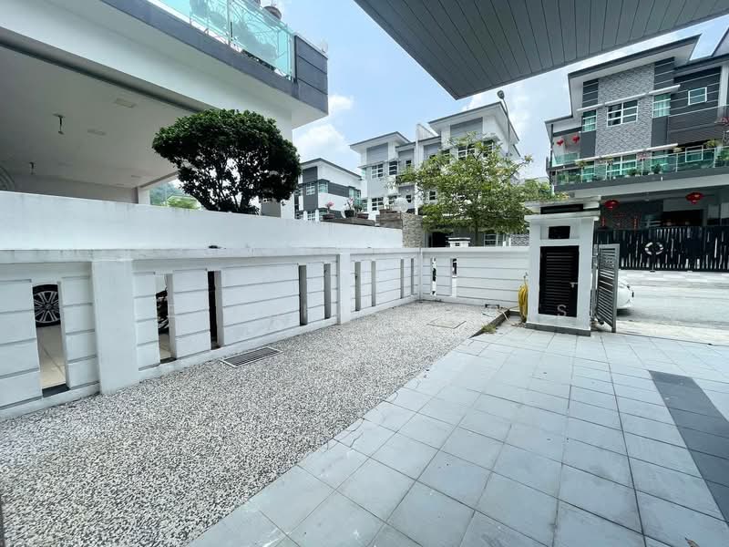 Semi-Detached House for Sale in Selayang (Selangor) - Ibrahim Iderus - Exterior - PropertyGuru.com.my