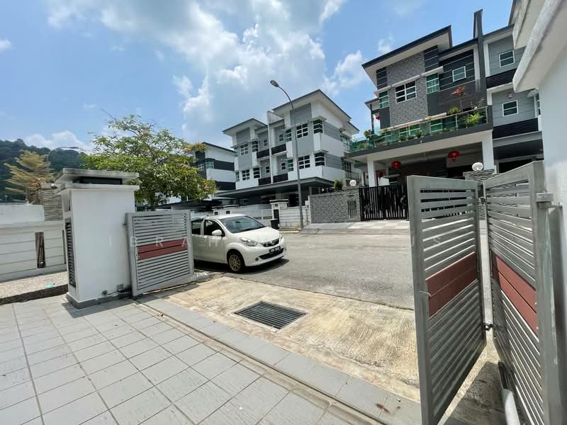 Semi-Detached House for Sale in Selayang (Selangor) - Ibrahim Iderus - Exterior - PropertyGuru.com.my