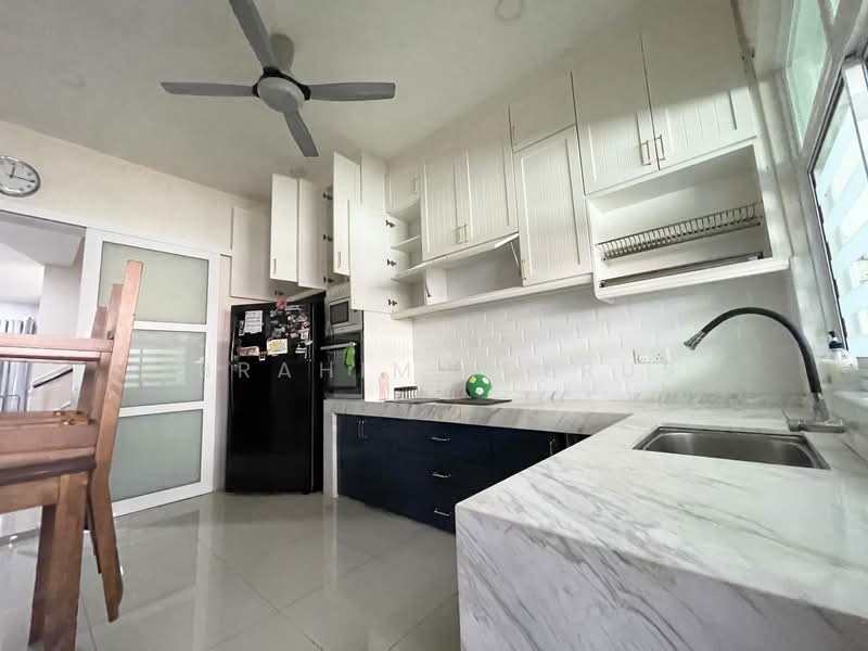 Semi-Detached House for Sale in Selayang (Selangor) - Ibrahim Iderus - Kitchen - PropertyGuru.com.my