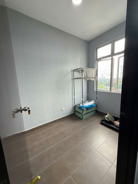 Service Residence for Rent at Crescent Bay Suites (Teluk Bayu) - Dave Sim - Interior - PropertyGuru.com.my
