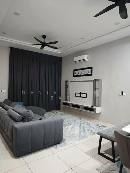Hijauan Hills untuk Untuk Disewa - RM 1,800 /bulan, Mac 2026 - Living Room - PropertyGuru.com.my