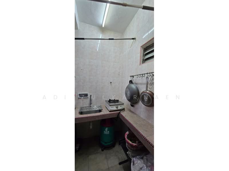 Apartment for Rent at Subang Perdana Goodyear Court 3 - Adi Zulkarnaen - Kitchen - PropertyGuru.com.my