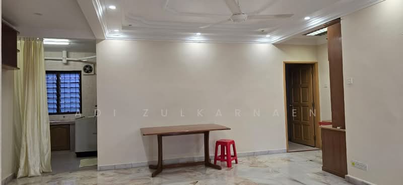Apartment for Rent at Subang Perdana Goodyear Court 3 - Adi Zulkarnaen - Living Room - PropertyGuru.com.my