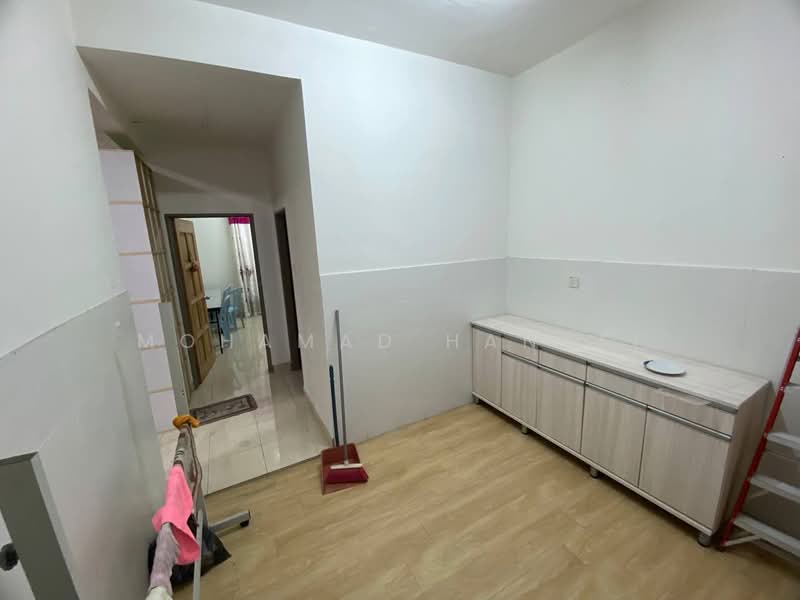 Bungalow for Sale in Taman Malawati Jaya (Kuala Selangor) - Mohamad Hanafi - Corridor - PropertyGuru.com.my