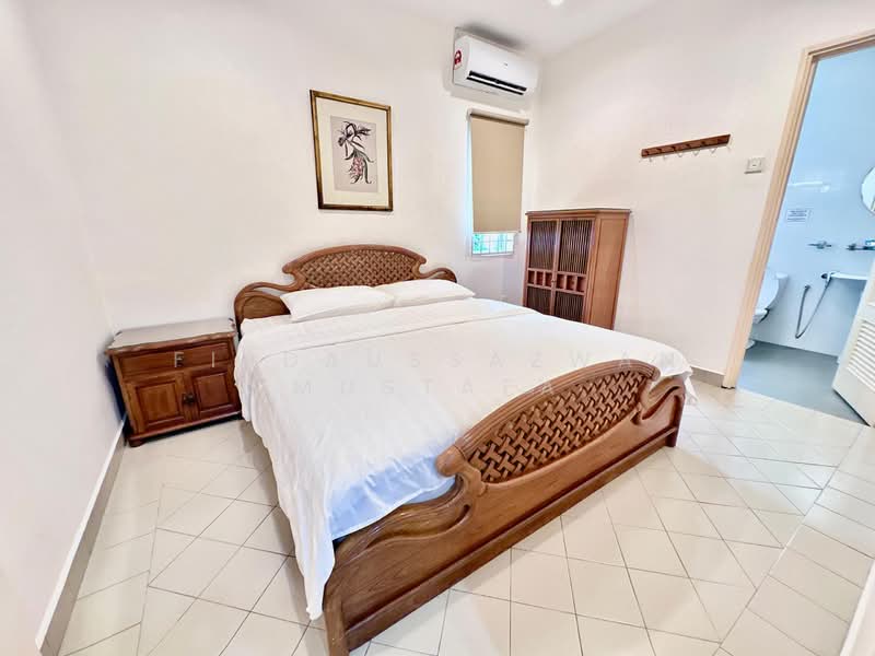 Bungalow for Sale in Ampang Jaya (Ampang) - Firdaussazwan Mustafa - Bedroom - PropertyGuru.com.my