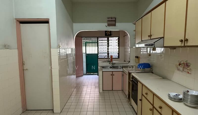 Menglembu Taman Rasi Double Storey House untuk Untuk Dijual - RM 350,000, Feb 2026 - Kitchen - PropertyGuru.com.my