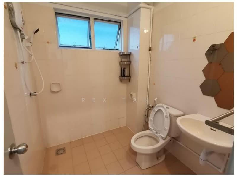 Condominium for Rent at Vista Tasik - Rex Tan - Bathroom - PropertyGuru.com.my