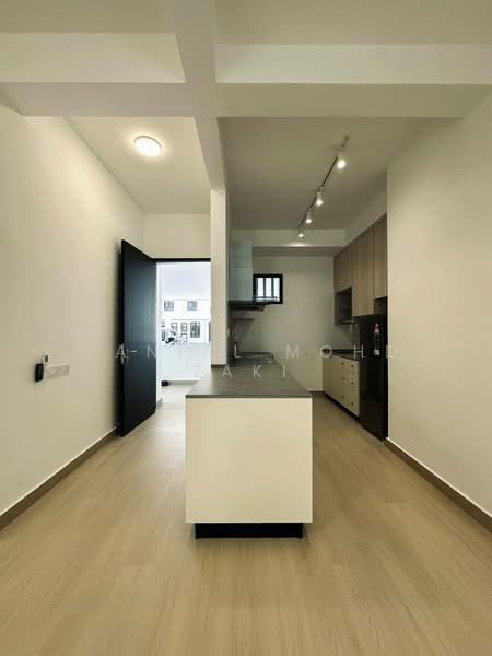 Townhouse for Rent in Seberang Perai (Penang) - Danial Mohd Zaki - Kitchen - PropertyGuru.com.my