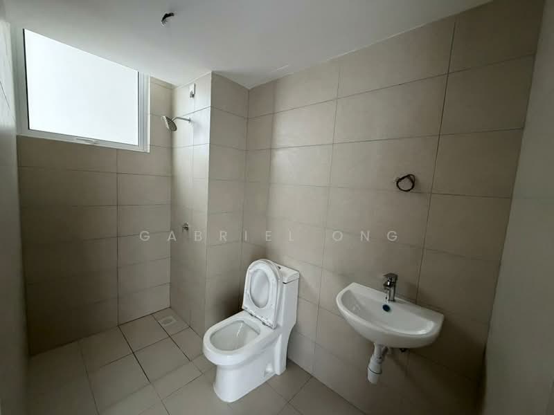 Service Residence for Sale at Vista Tiara (MBW Bay) - Gabriel Ong - Bathroom - PropertyGuru.com.my
