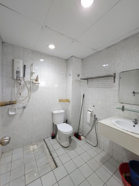 Villa Mas untuk Untuk Disewa - RM 1,900 /bulan, Feb 2026 - Bathroom - PropertyGuru.com.my