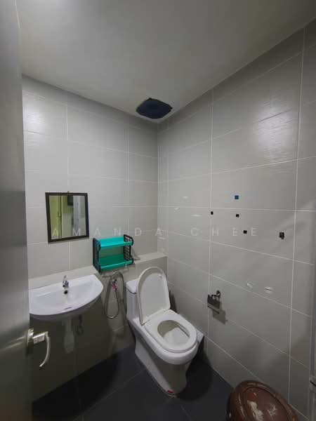 Apartment for Rent at Austin Regency (Pangsapuri Austin Perdana) - Amanda Chee - Bathroom - PropertyGuru.com.my