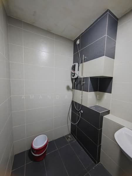 Apartment for Rent at Austin Regency (Pangsapuri Austin Perdana) - Amanda Chee - Bathroom - PropertyGuru.com.my
