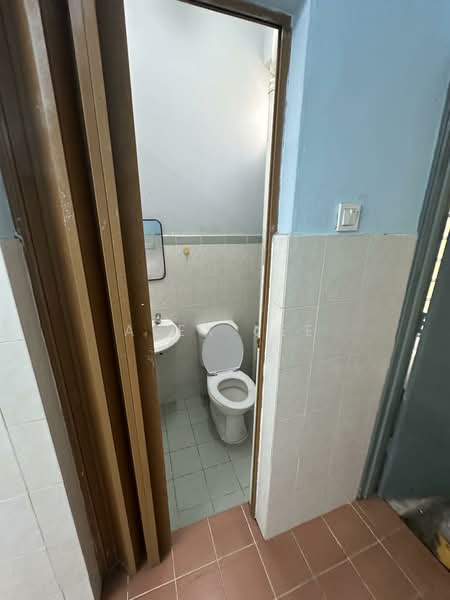 Rumah Flat untuk Dijual di Taman Tenaga - Alex Lee - Bathroom - PropertyGuru.com.my