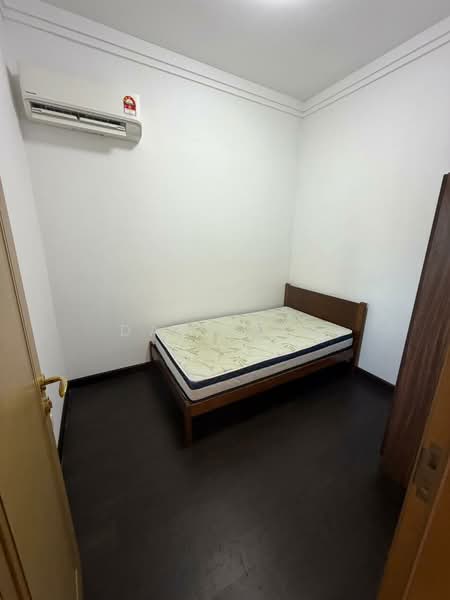 Condominium for Rent at R&F Princess Cove Phase 2-Seine Region - Dave Sim - Bedroom - PropertyGuru.com.my