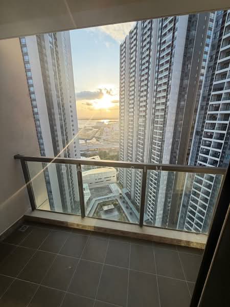 Condominium for Rent at R&F Princess Cove Phase 2-Seine Region - Dave Sim - Balcony - PropertyGuru.com.my