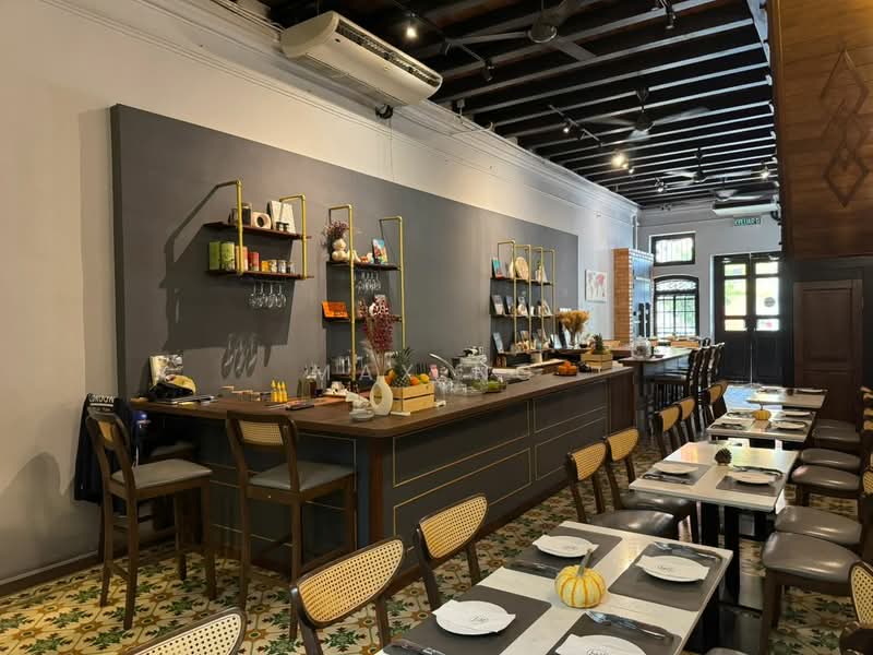 Georgetown 2.5 Storey Shop Move In Condition 3000sf untuk Untuk Disewa - RM 7,000 /bulan, Feb 2026 - Interior - PropertyGuru.com.my