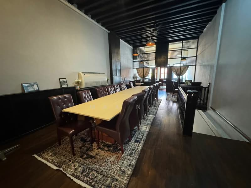 Georgetown 2.5 Storey Shop Move In Condition 3000sf untuk Untuk Disewa - RM 7,000 /bulan, Feb 2026 - Dining Room - PropertyGuru.com.my