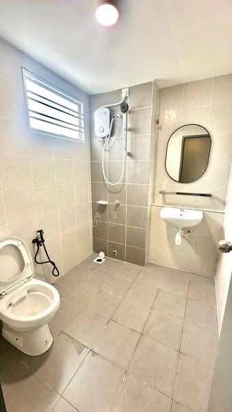 2-storey Terraced House for Rent in Dengkil (Selangor) - Hasif Ludin - Bathroom - PropertyGuru.com.my