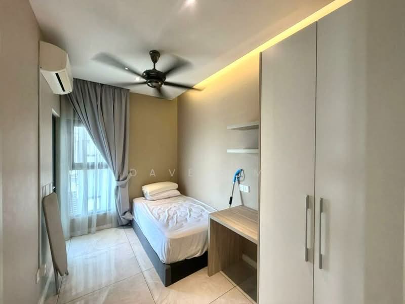 Condominium for Rent at The WaterEdge (Pinggiran Air) - Dave Sim - Bedroom - PropertyGuru.com.my